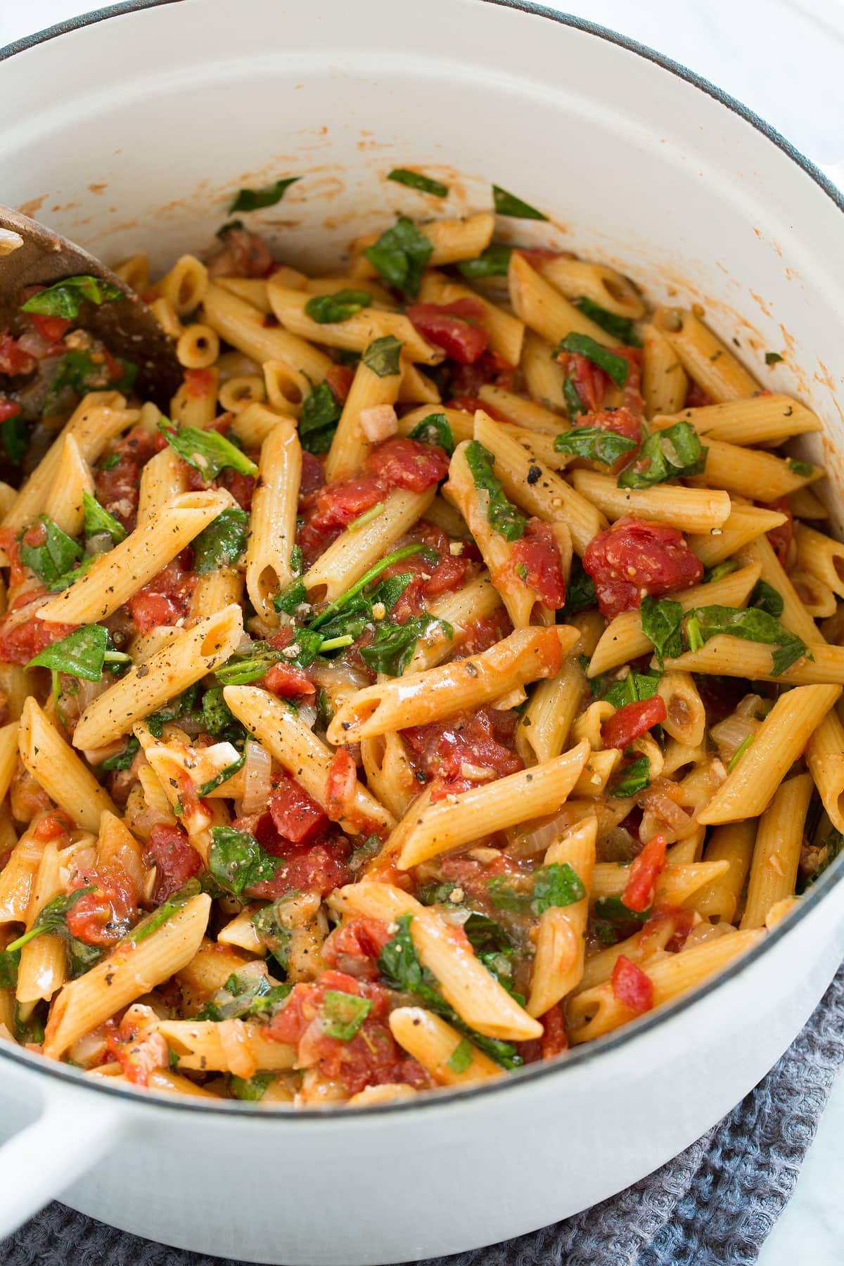 One-Pot Tomato Basil Pasta.jpg