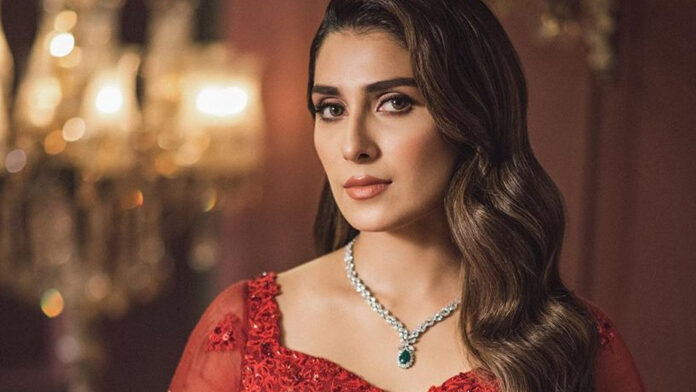 ayeza khan as tara.jpg