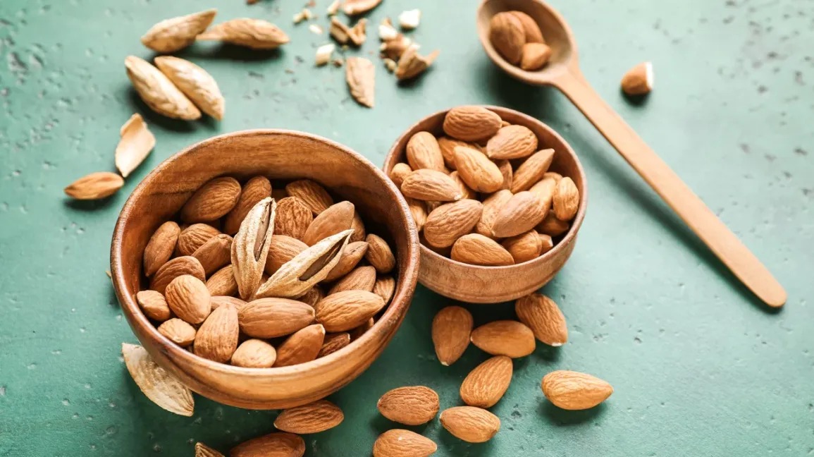 Top 5 Health Benefits of Eating Almonds