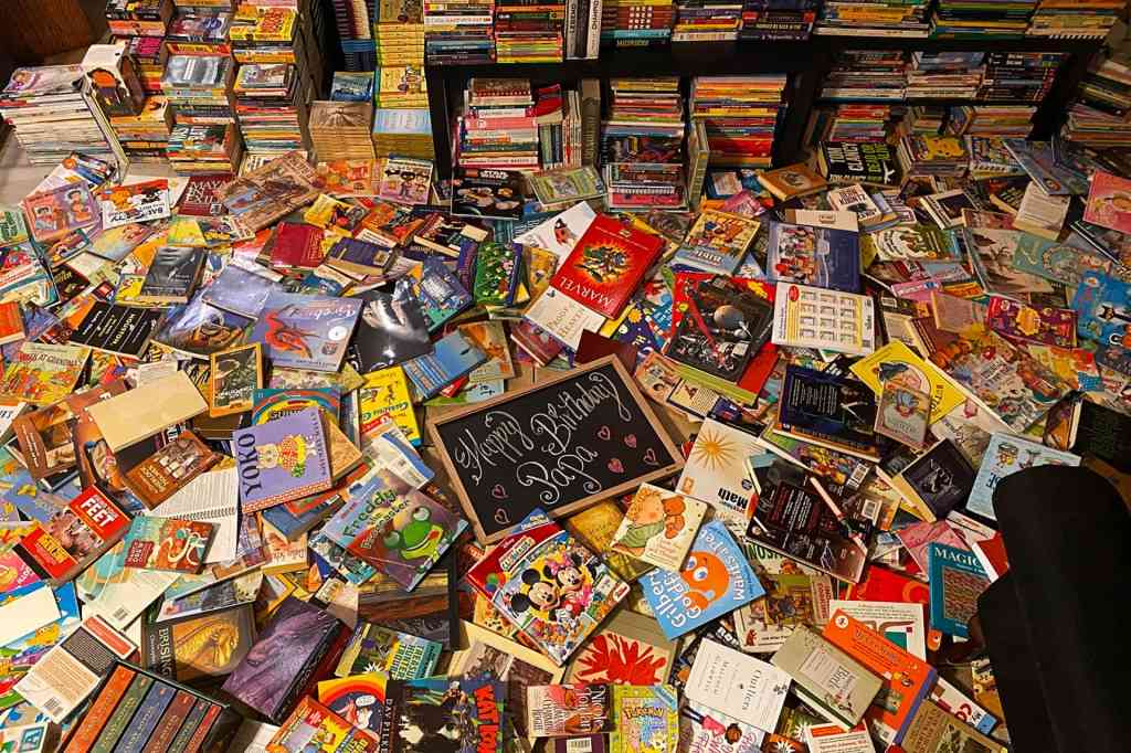 5 Best Places to Buy Used Books in Karachi