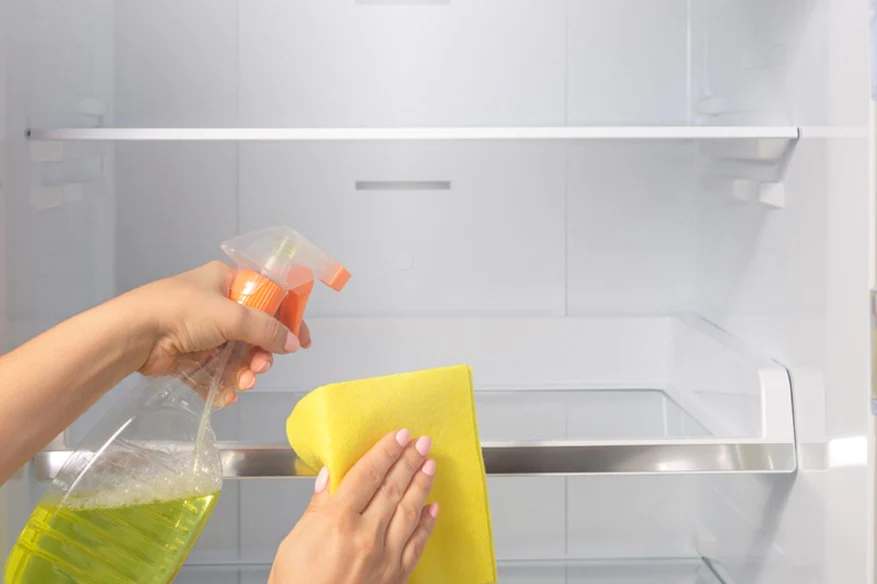 clean-your-freezer