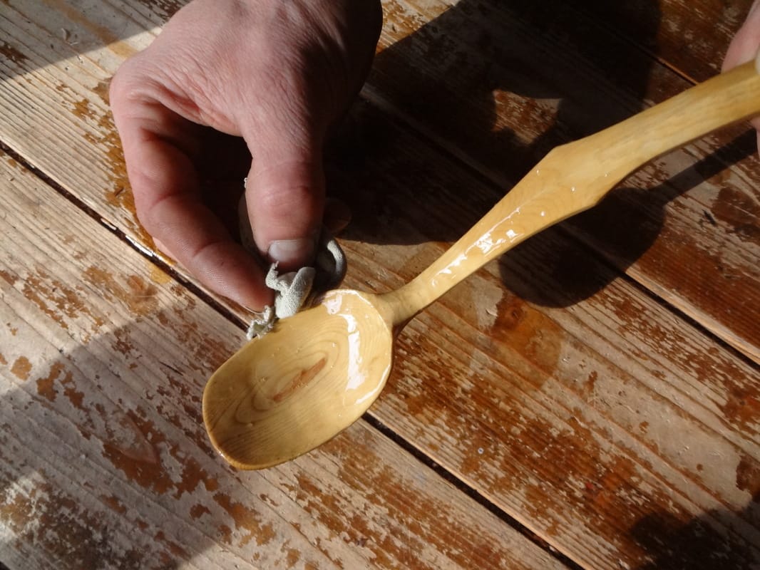 oiling to care for wooden spoons.jpg