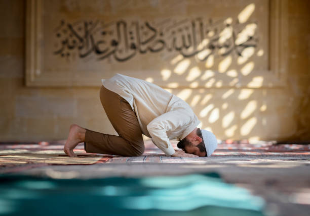 ramadan praying.jpg