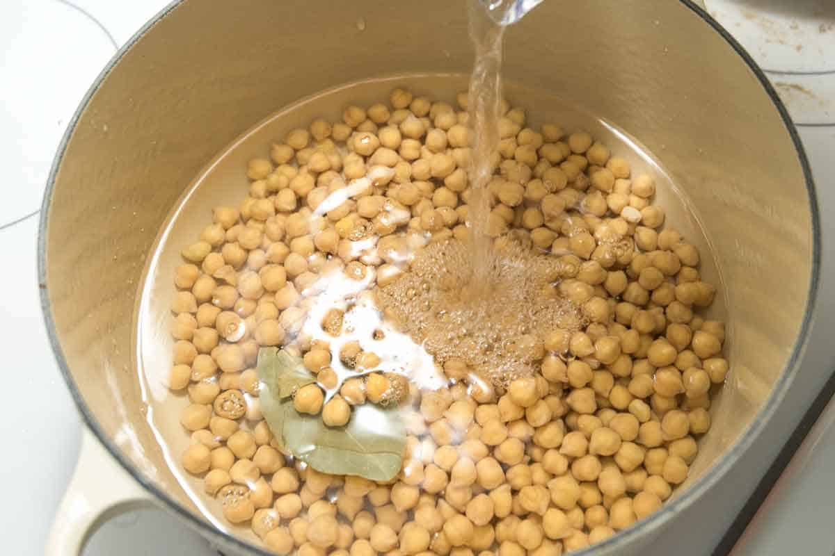 soak chickpeas.jpg