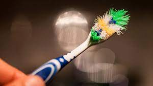 5 Best Uses of an Old Toothbrush